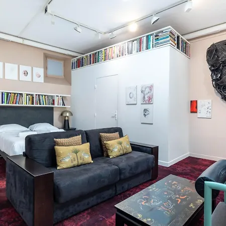 Guestready - Artist Loft With A Vertical Garden * Párizs