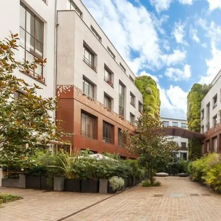 Guestready - Artist Loft With A Vertical Garden Daire *