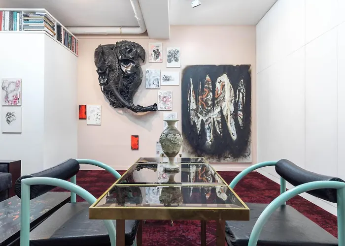 Апартаменты Guestready - Artist Loft With A Vertical Garden