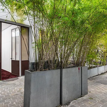 Guestready - Artist Loft With A Vertical Garden Παρίσι
